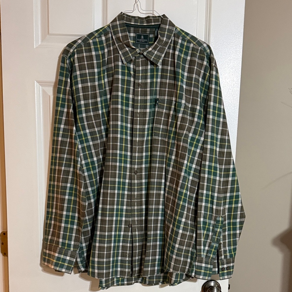 G.H. Bass & Co. Green and White Plaid Men's Shirt